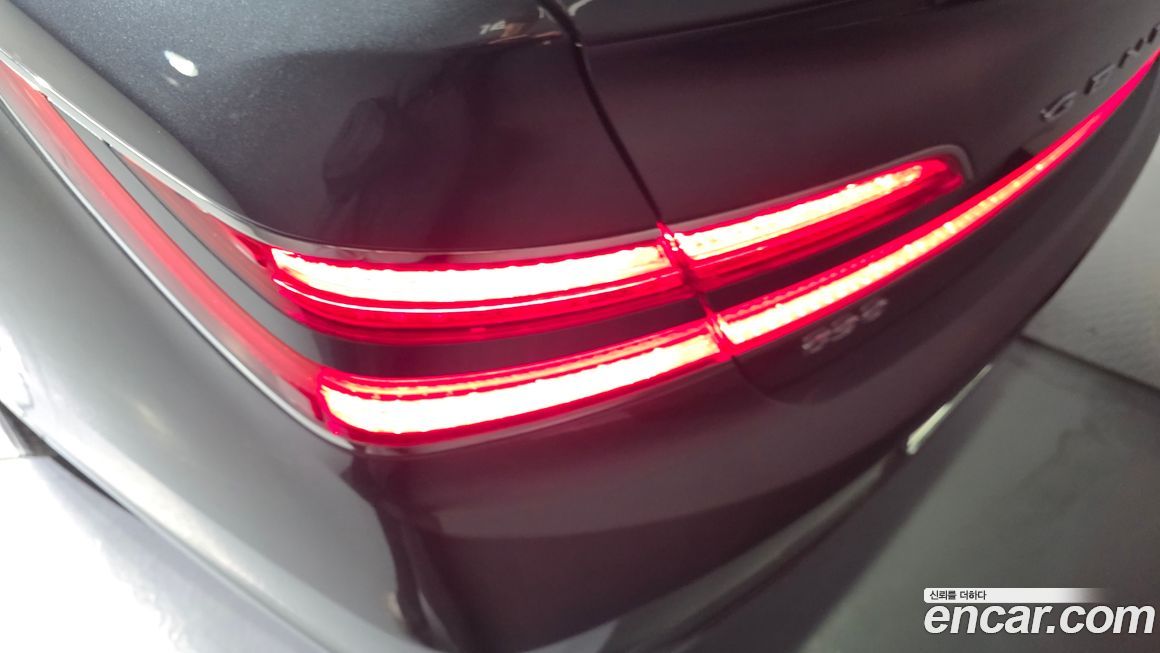 Genesis G90 2021