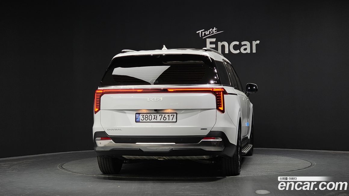 Kia Canival 2025