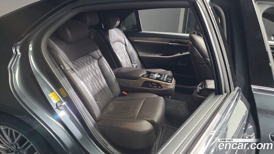 Genesis G90 2021