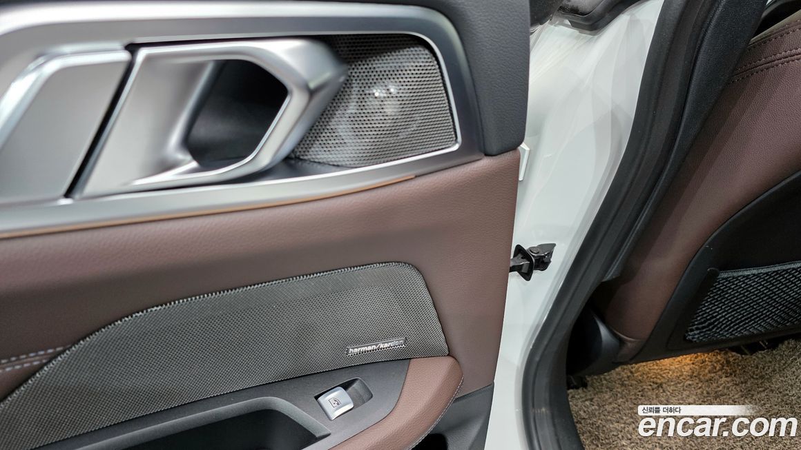 BMW i4 2023