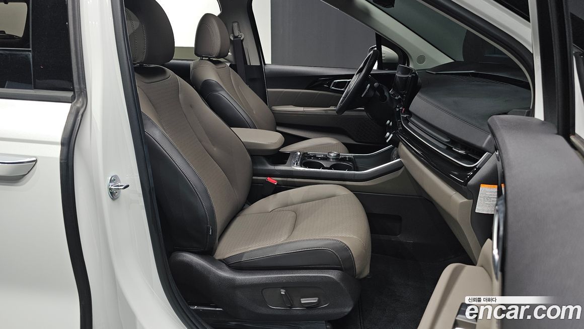 Kia Canival 2025