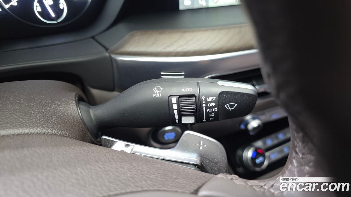 Genesis G90 2021