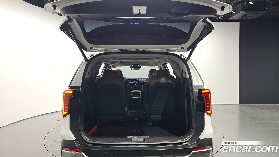 Kia Canival 2025