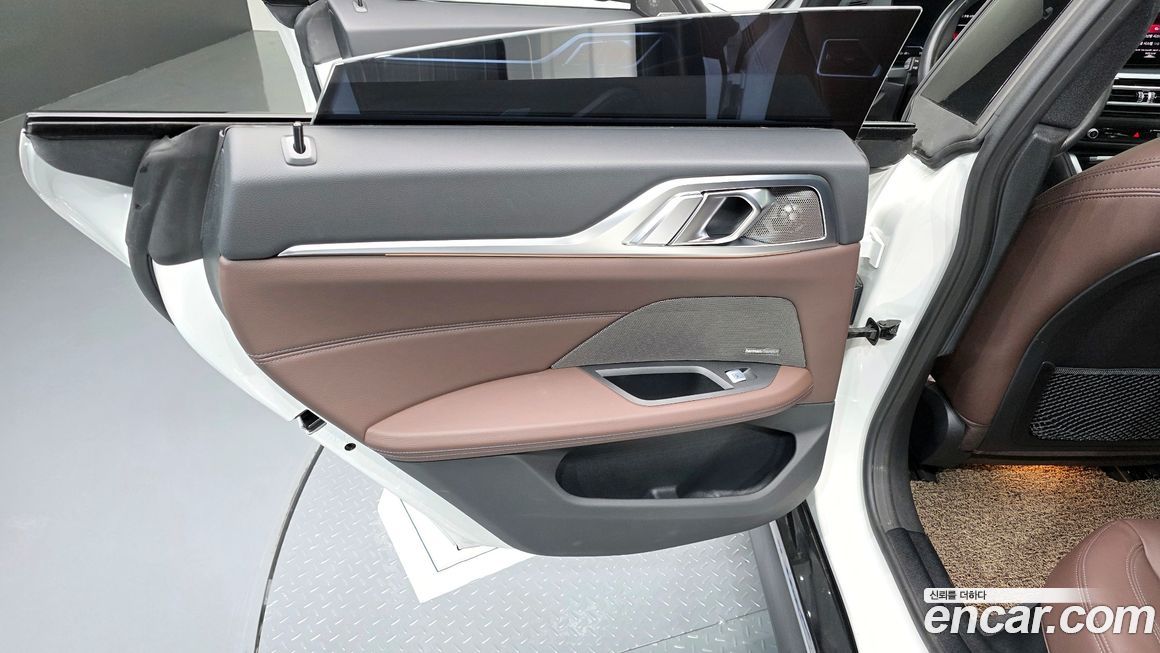 BMW i4 2023