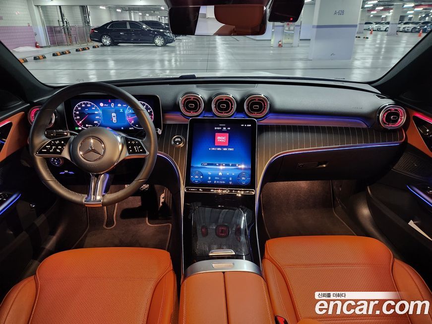 Mercedes-Benz C-Class 2025