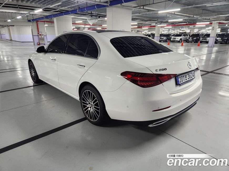 Mercedes-Benz C-Class 2025