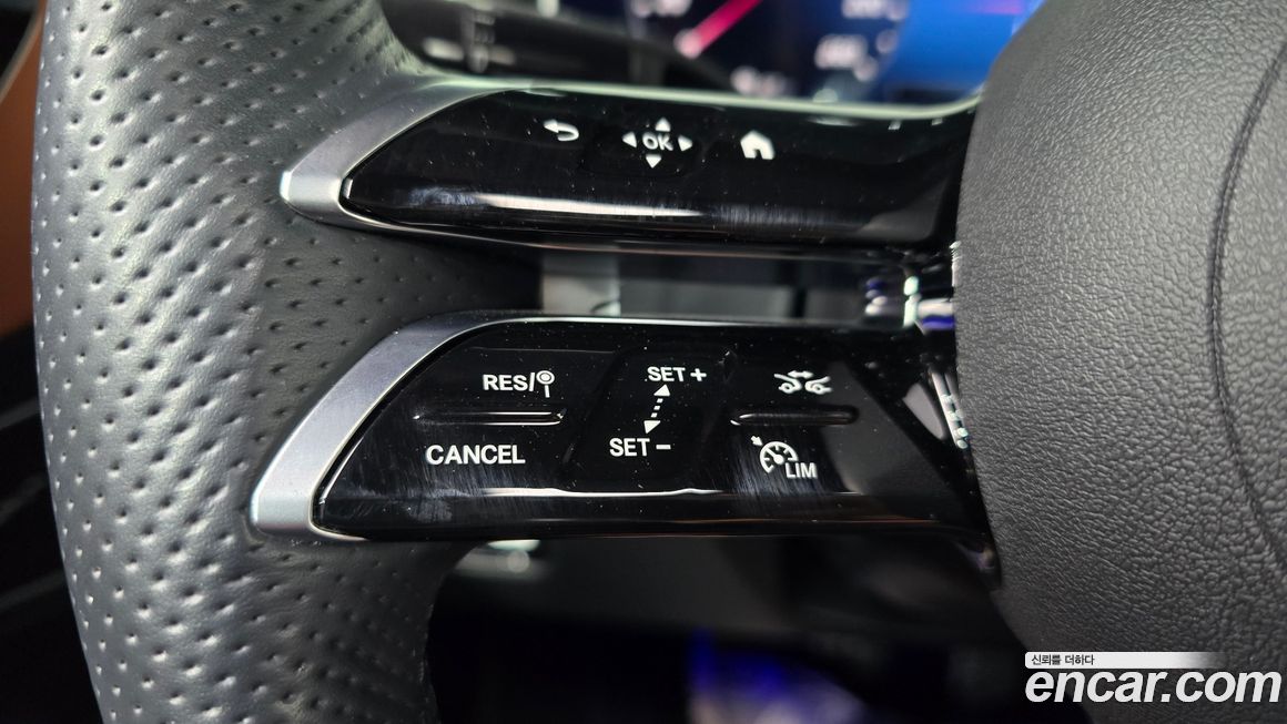 Mercedes-Benz C-Class 2023