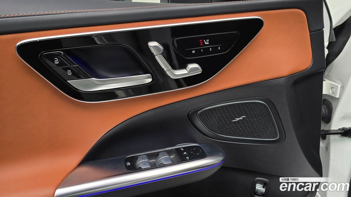 Mercedes-Benz C-Class 2023