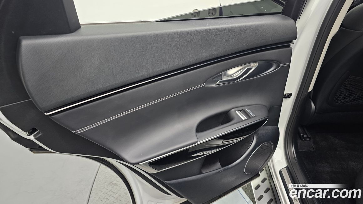 Genesis GV70 2024