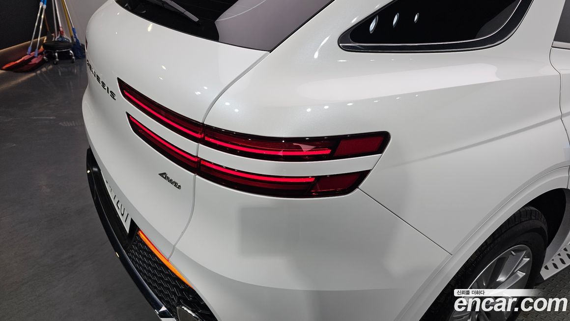 Genesis GV70 2024