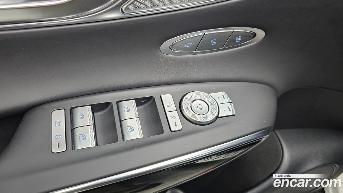 Genesis GV70 2024