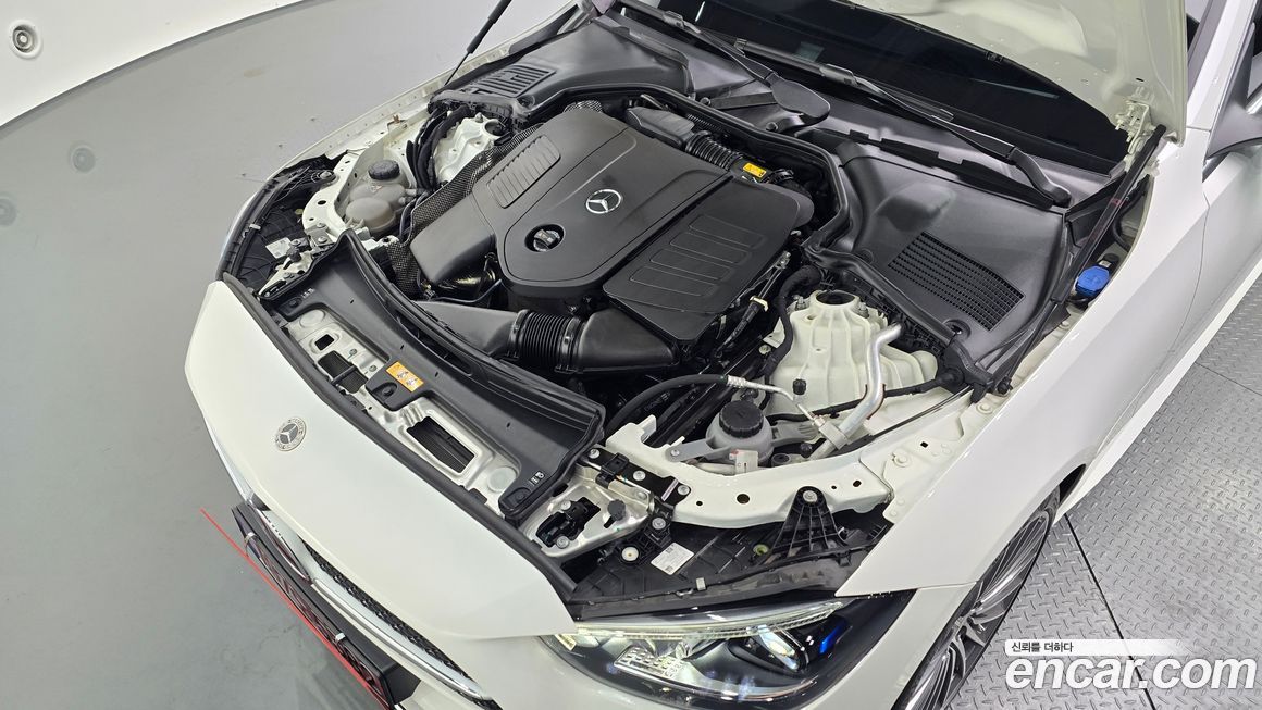 Mercedes-Benz C-Class 2023