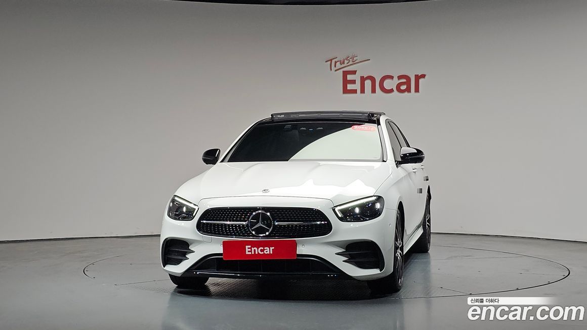 Mercedes-Benz E-Class 2023