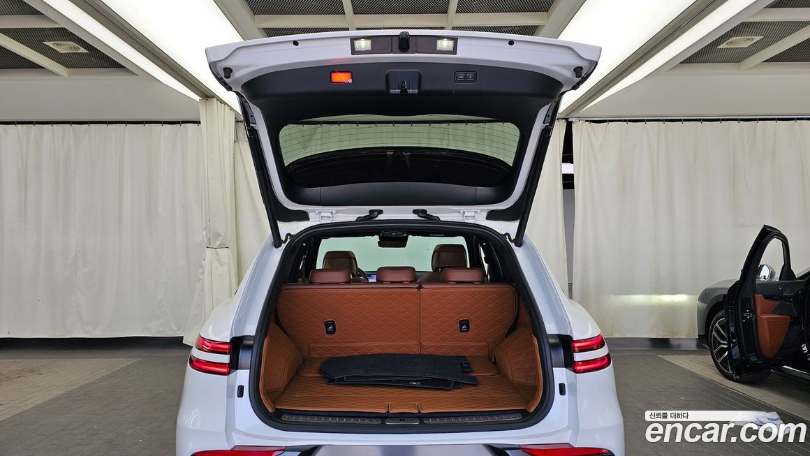 Genesis GV70 2025