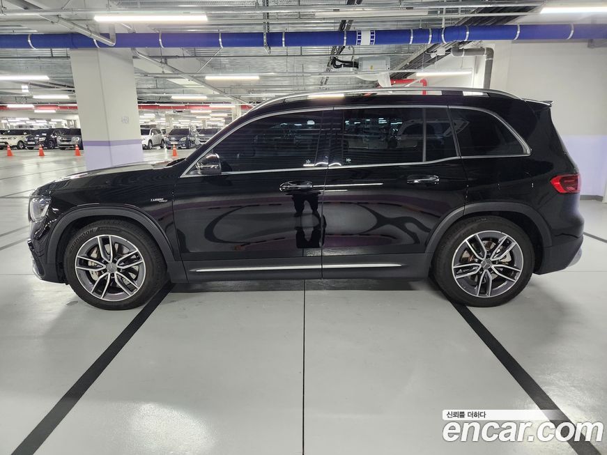 Mercedes-Benz GLB-Class 2025