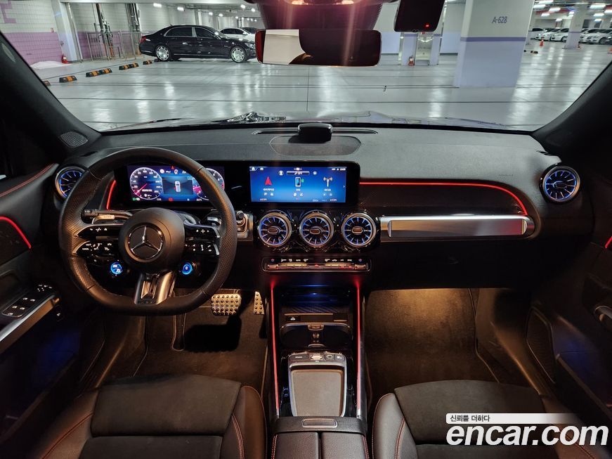 Mercedes-Benz GLB-Class 2025