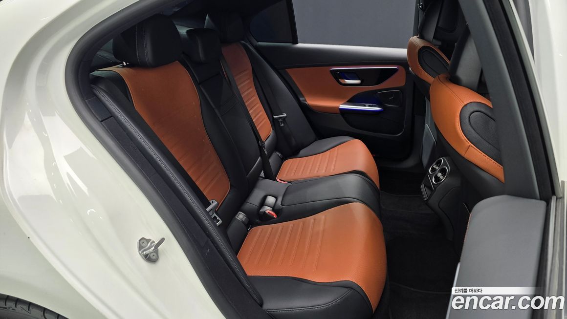 Mercedes-Benz C-Class 2023