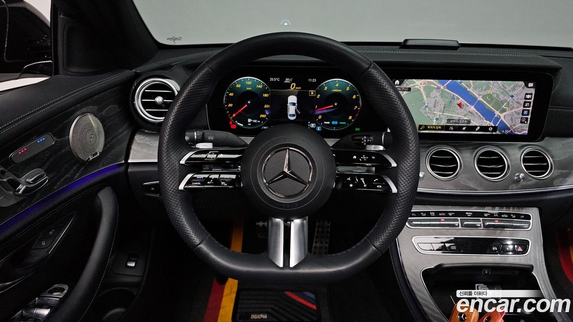 Mercedes-Benz E-Class 2023