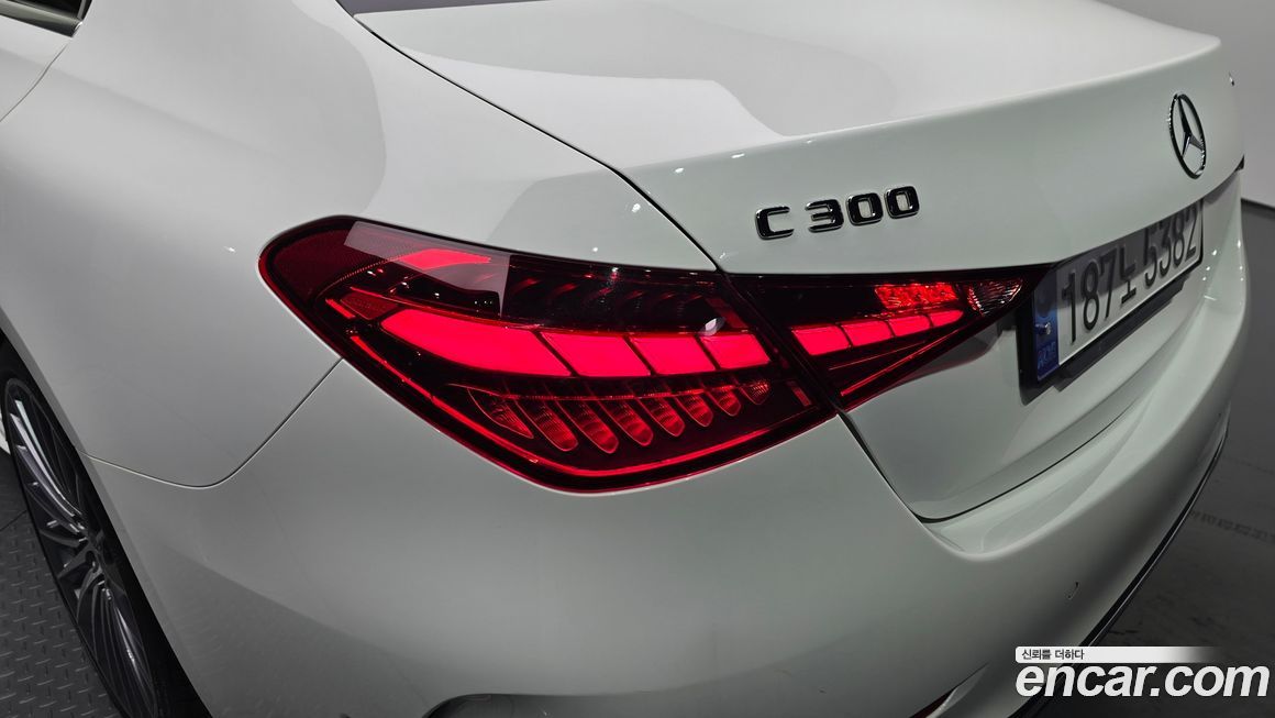 Mercedes-Benz C-Class 2023