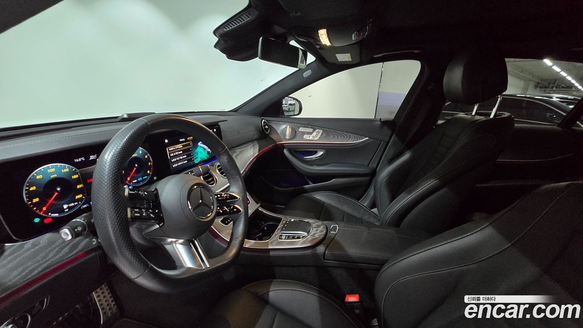 Mercedes-Benz E-Class 2023