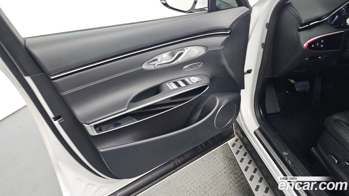 Genesis GV70 2024