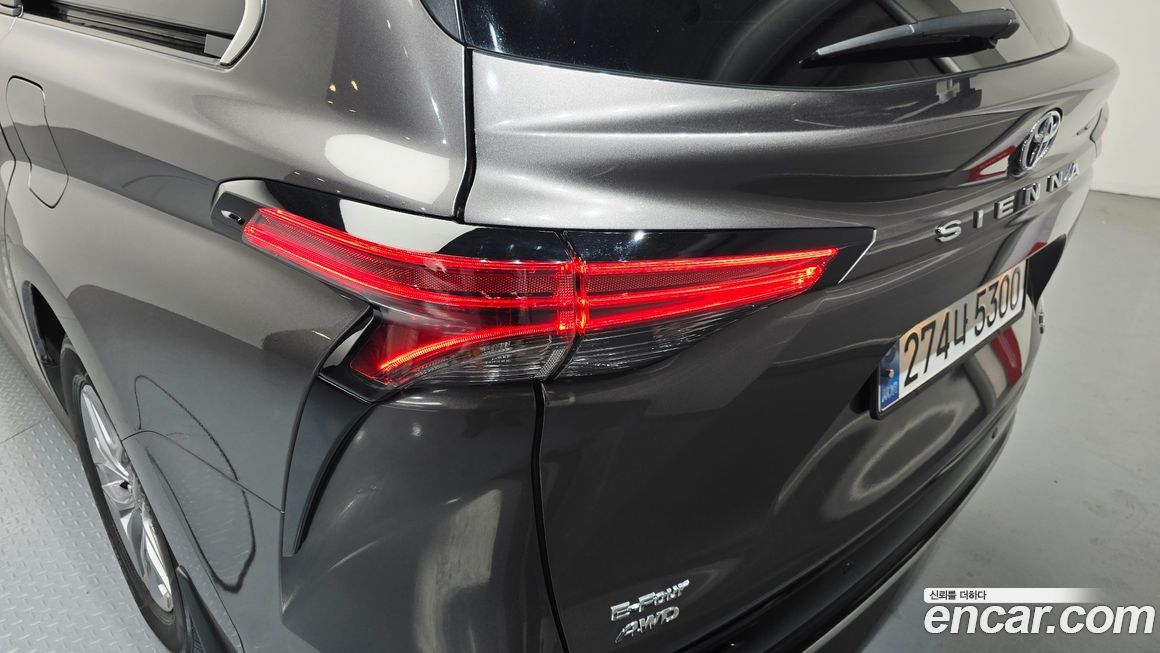 Toyota Sienna 2024