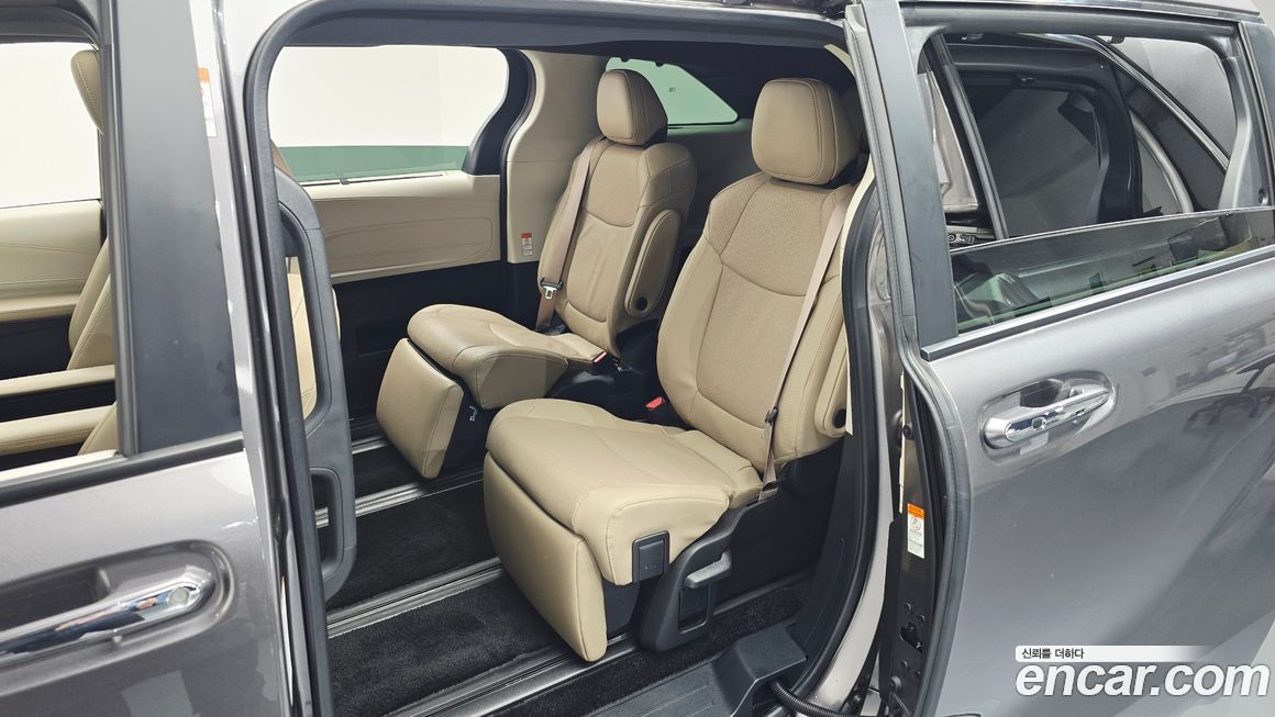 Toyota Sienna 2024