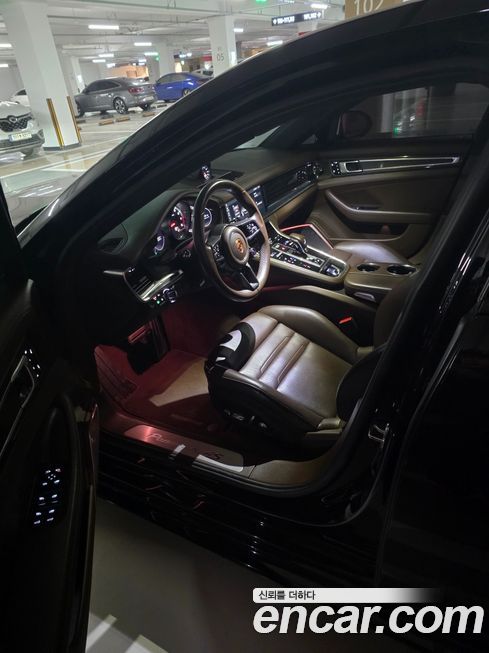 Porsche Panamera 2018