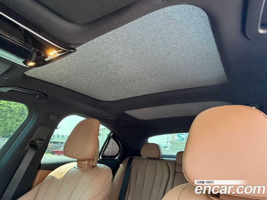 Mercedes-Benz E-Class 2024