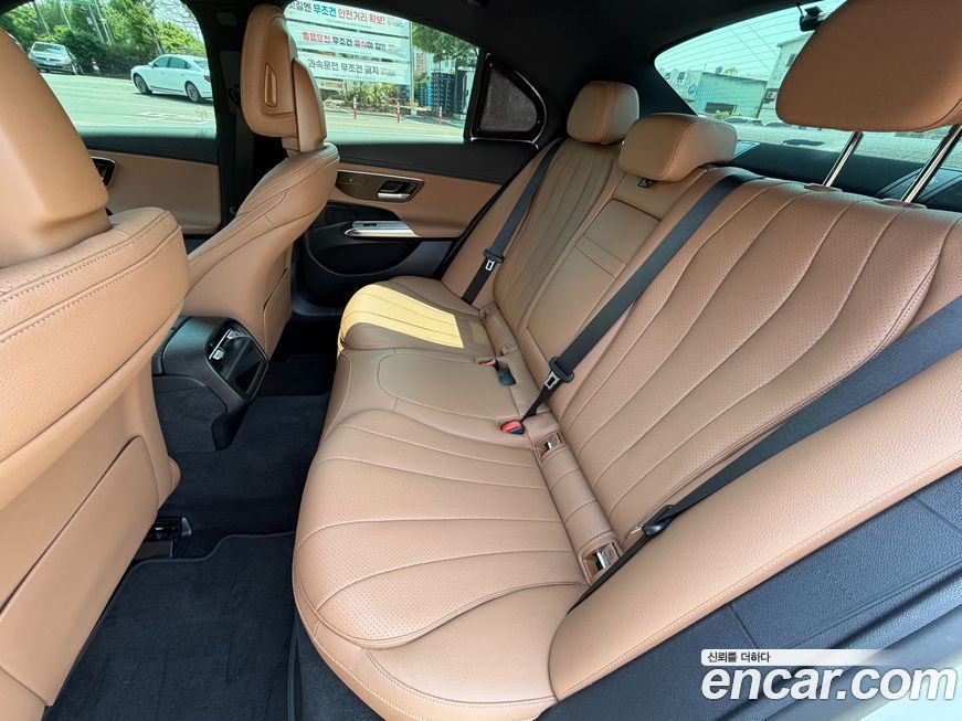 Mercedes-Benz E-Class 2024