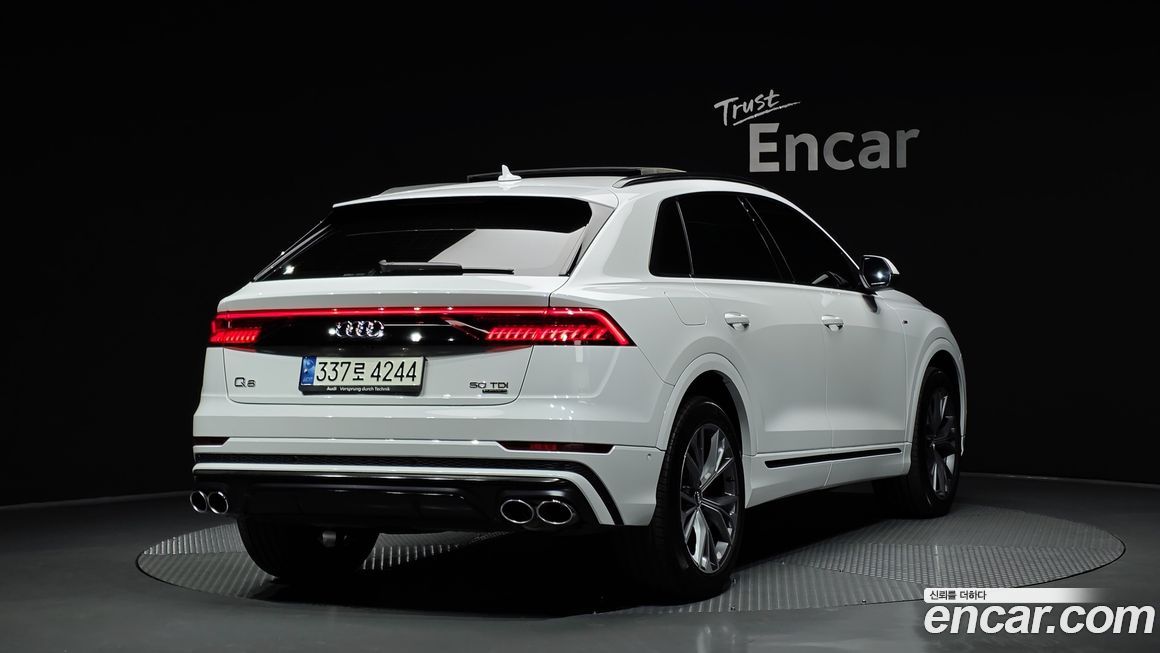 Audi Q8 2020