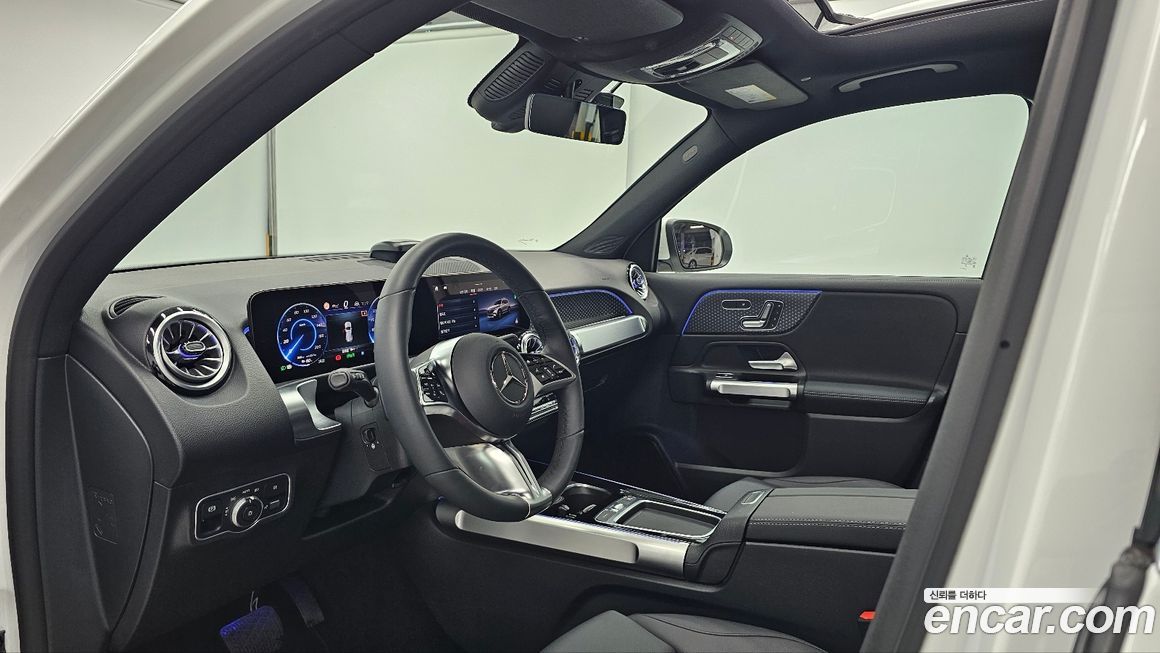 Mercedes-Benz EQB 2025