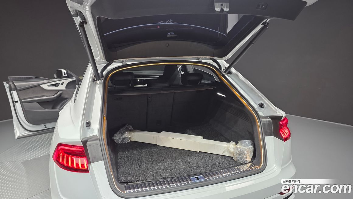 Audi Q8 2020