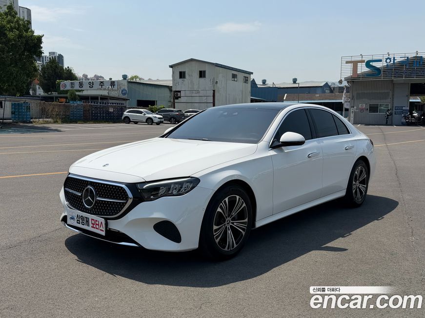 Mercedes-Benz E-Class 2024