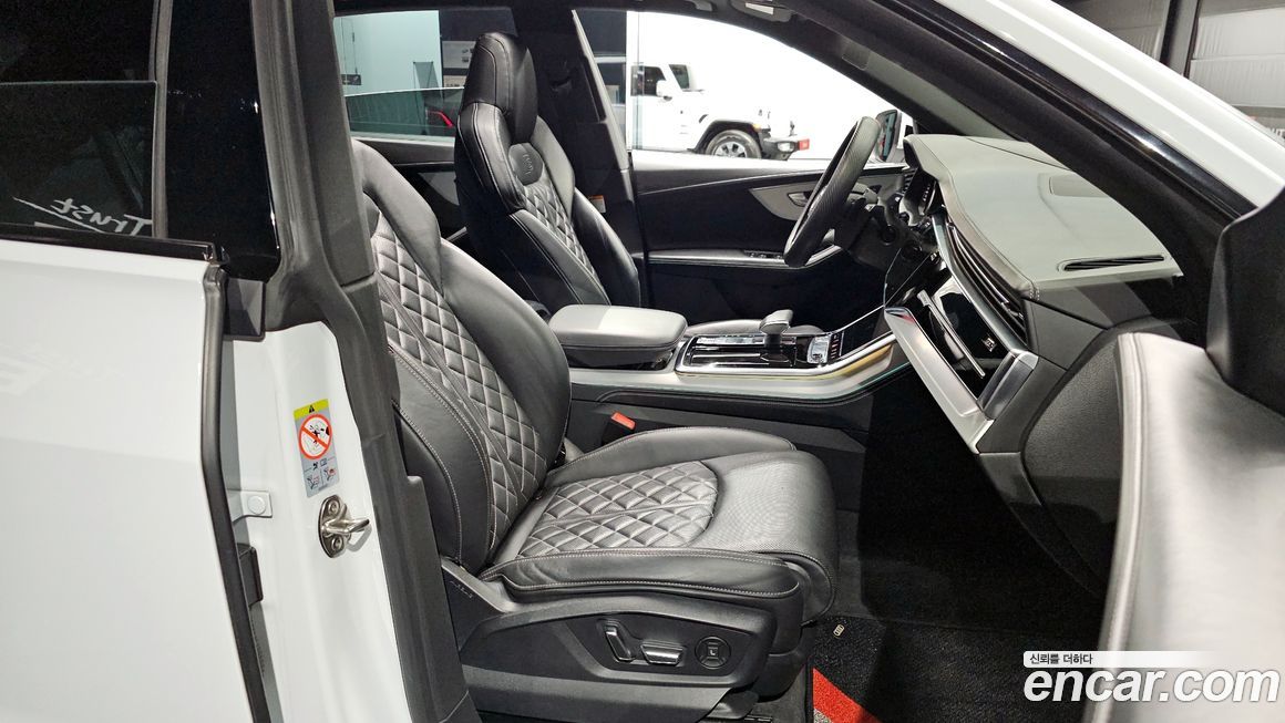 Audi Q8 2020
