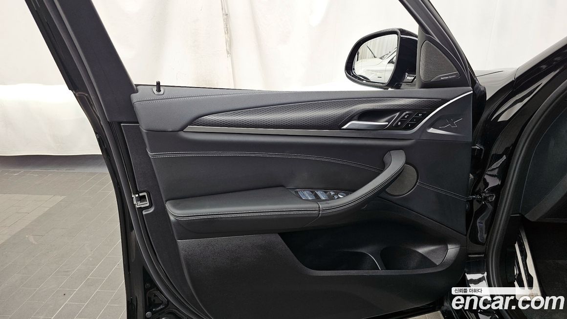 BMW X4 2023