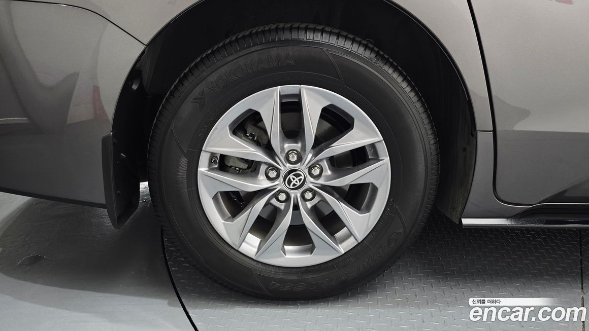 Toyota Sienna 2024