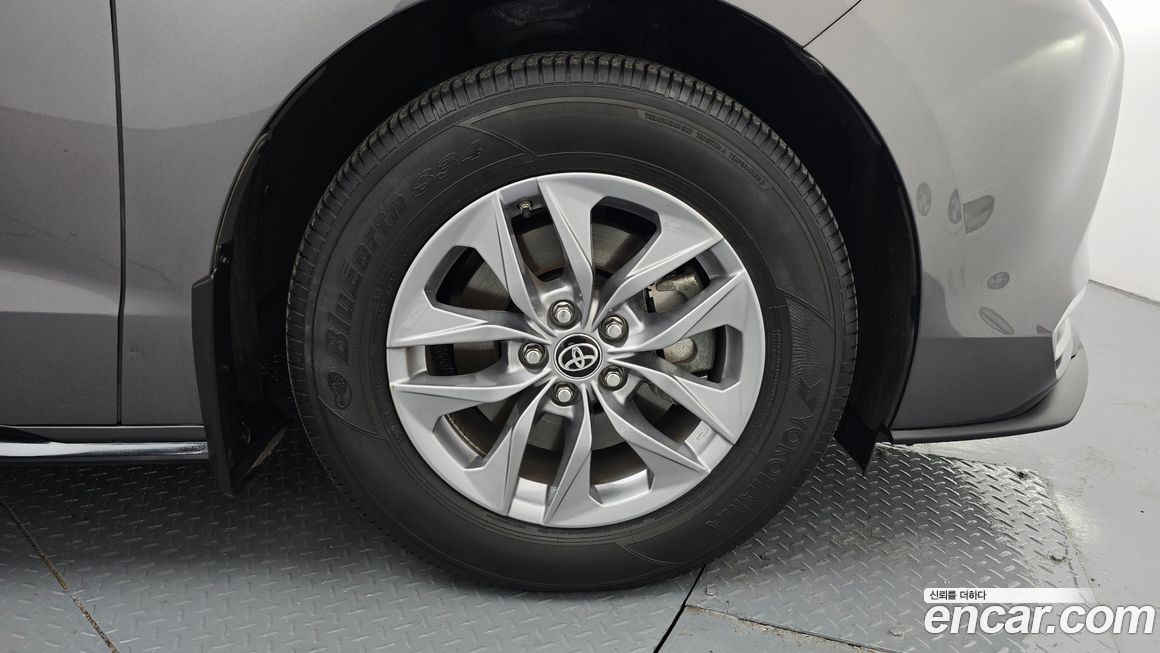 Toyota Sienna 2024