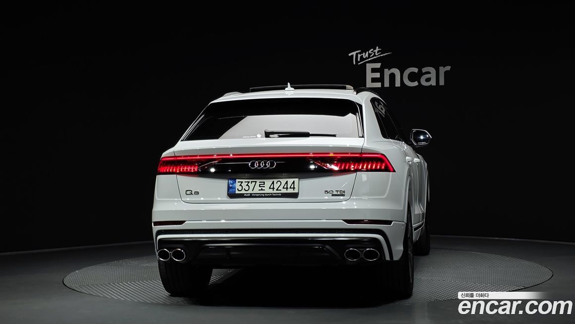 Audi Q8 2020