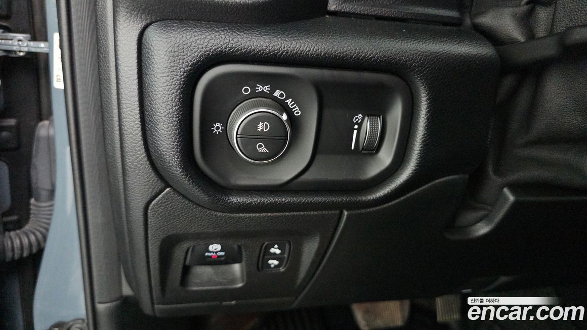 Dodge Ram Pick Up 2021