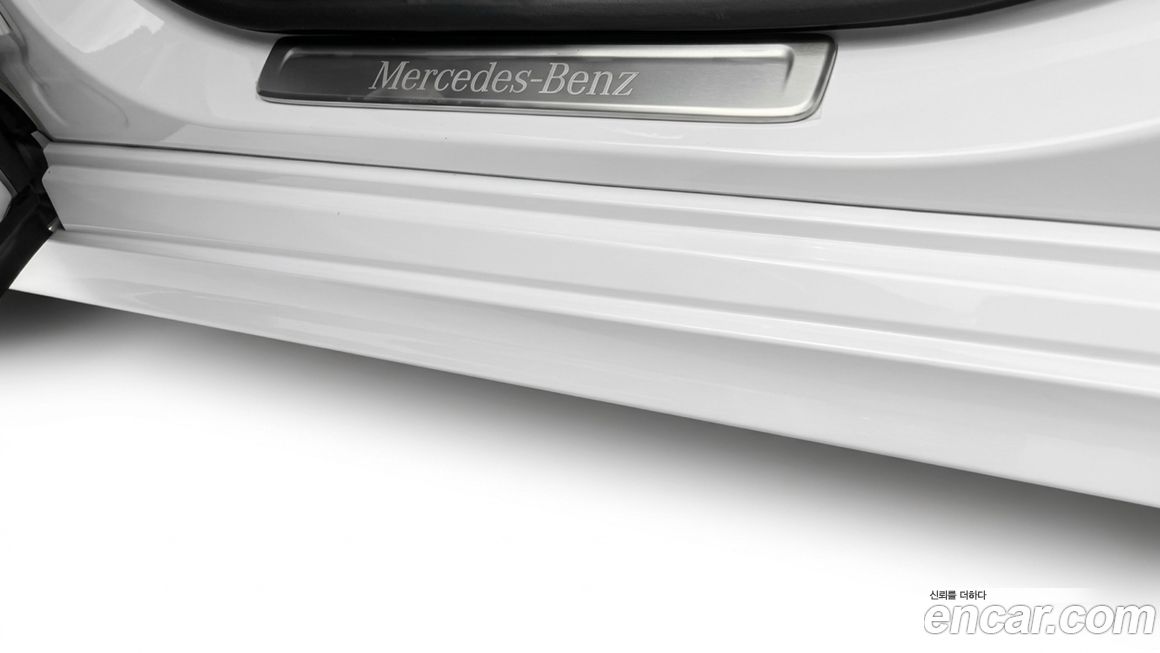 Mercedes-Benz E-Class 2025