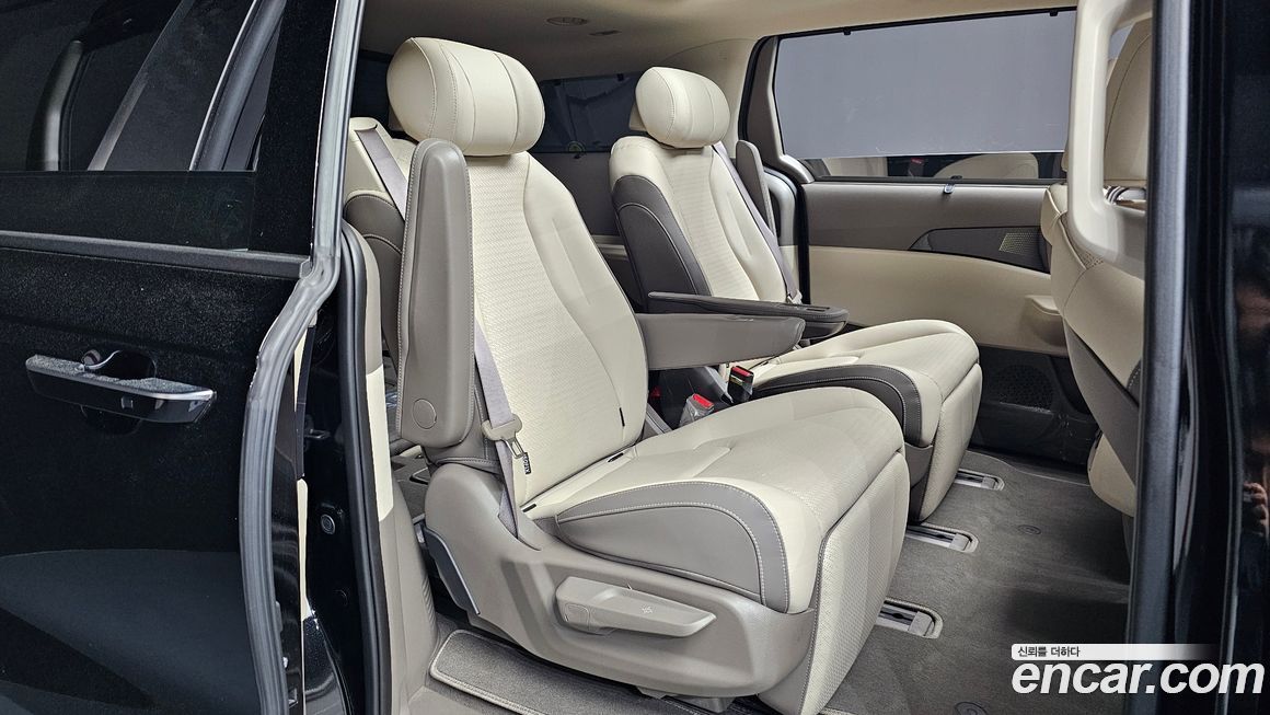 Kia Canival 2025