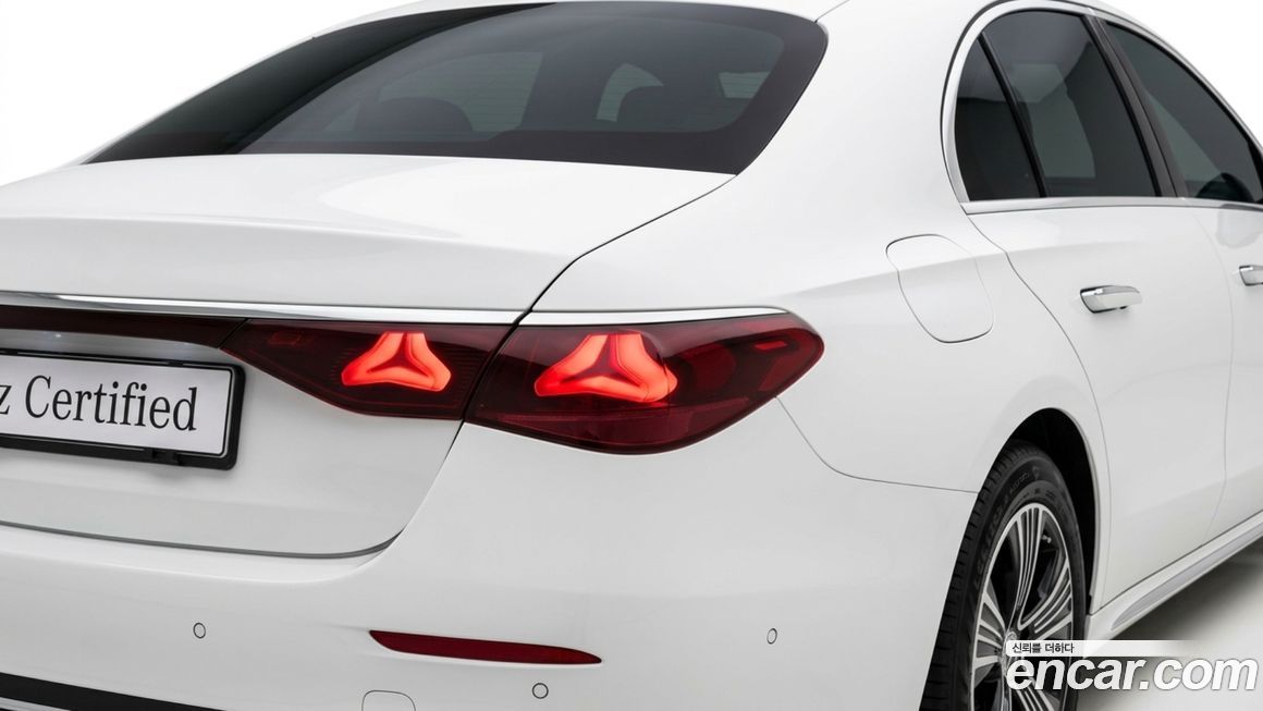 Mercedes-Benz E-Class 2025