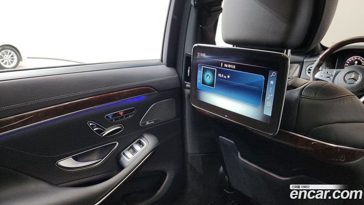 Mercedes-Benz S-Class 2019