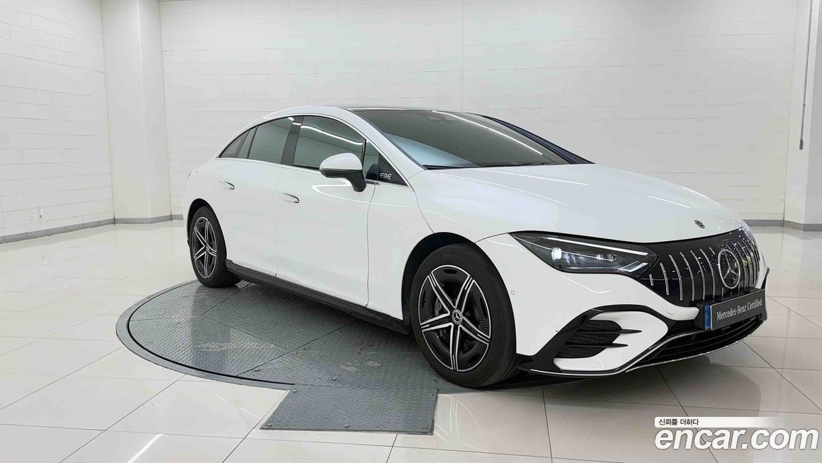 Mercedes-Benz EQE 2024