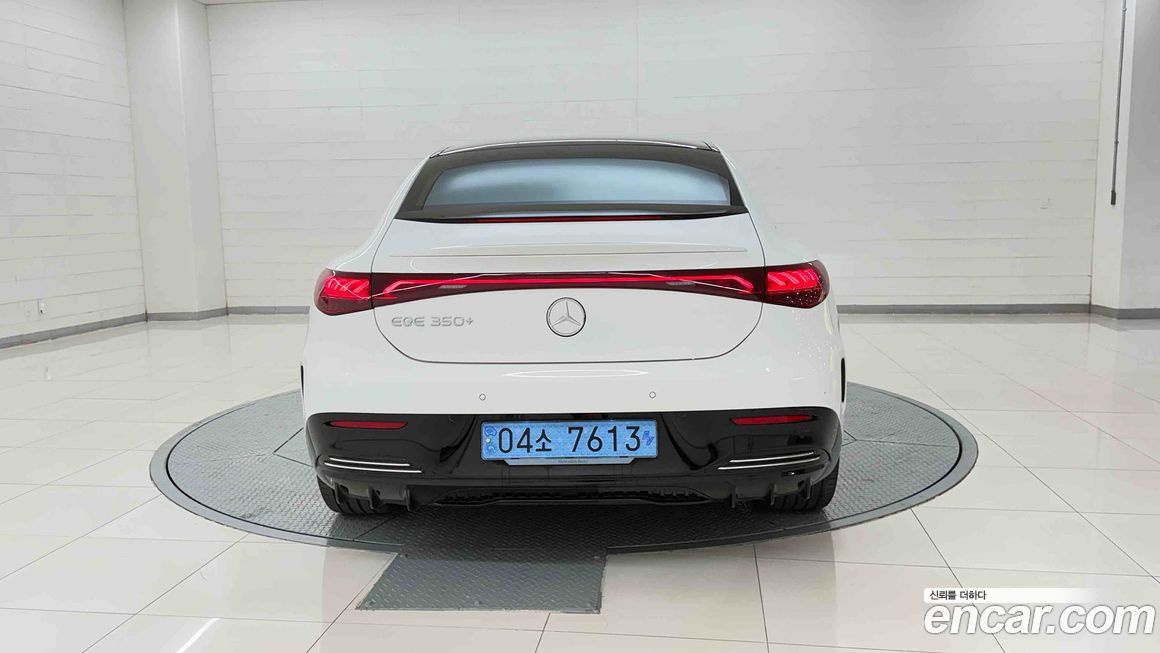 Mercedes-Benz EQE 2024