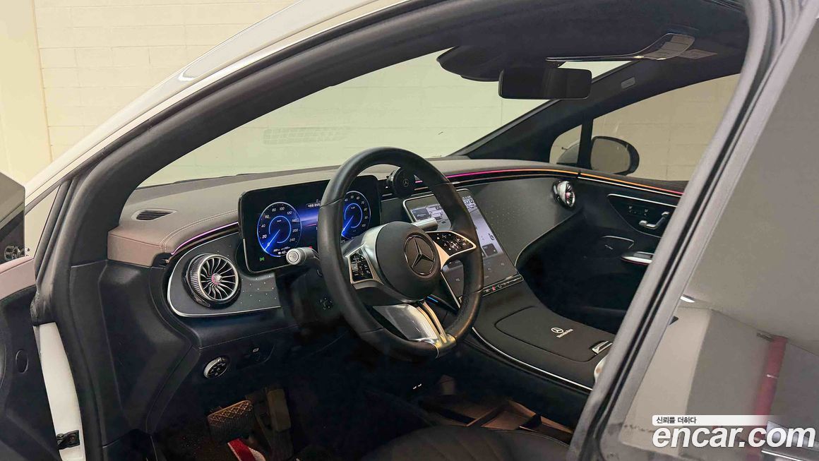 Mercedes-Benz EQE 2024