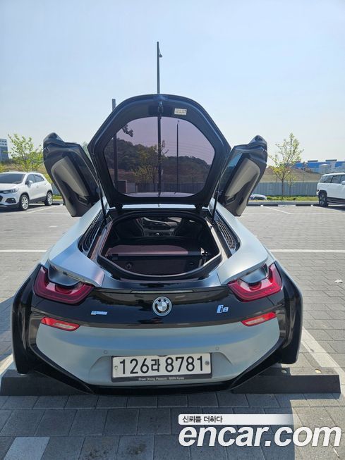 BMW i8 2016