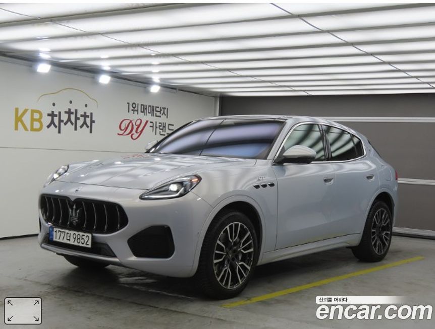 Maserati Grecale 2023