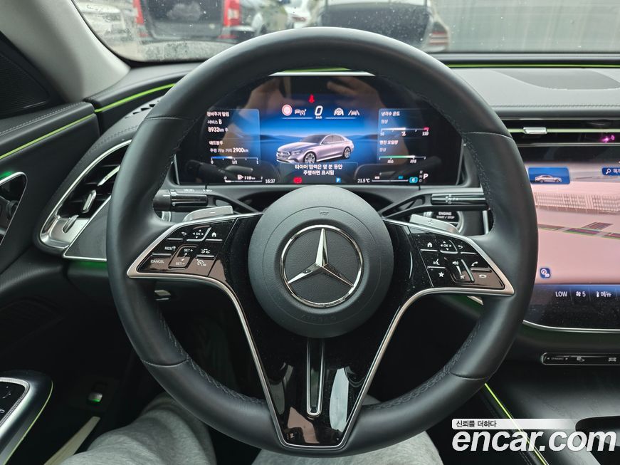 Mercedes-Benz E-Class 2024